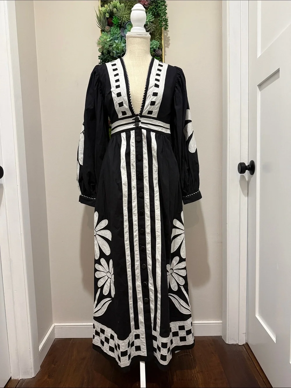 NWT FARM Rio Nature Buttoned Maxi Dress - Picture 5 of 8
